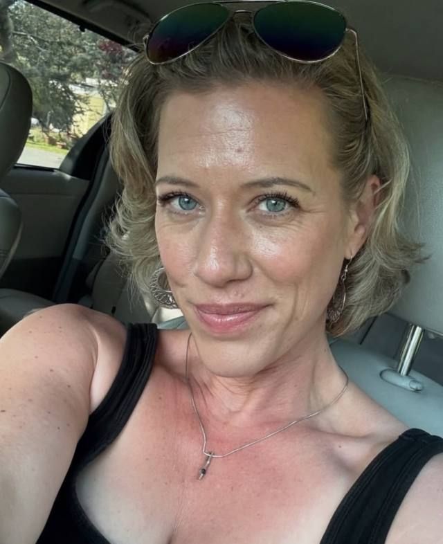 💕 new and sexy MILF 💕 very close to you 🍇 - Image 3